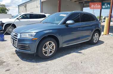 Внедорожник / Кроссовер Audi Q5 2018 в 