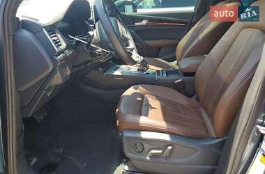 Внедорожник / Кроссовер Audi Q5 2018 в 