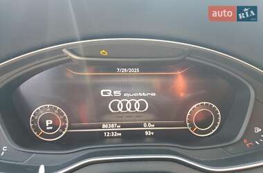 Внедорожник / Кроссовер Audi Q5 2018 в 