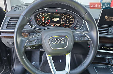 Внедорожник / Кроссовер Audi Q5 2019 в 