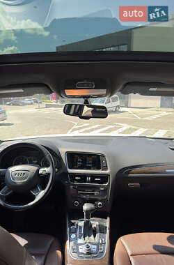 Внедорожник / Кроссовер Audi Q5 2015 в 