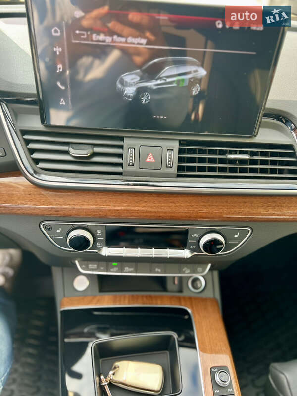 Внедорожник / Кроссовер Audi Q5 2024 в Ивано-Франковске