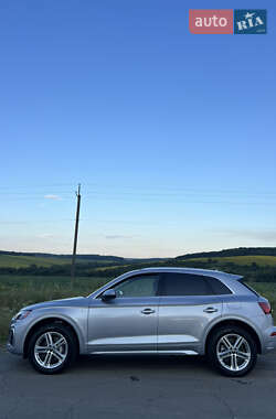 Позашляховик / Кросовер Audi Q5 2024 в 