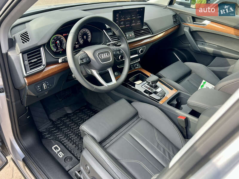 Внедорожник / Кроссовер Audi Q5 2024 в Ивано-Франковске