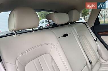 Внедорожник / Кроссовер Audi Q5 2022 в 