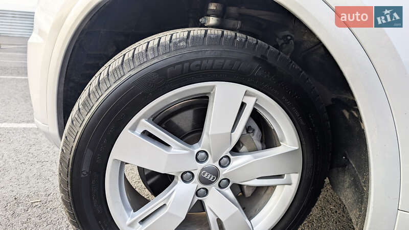 Внедорожник / Кроссовер Audi Q5 2017 в Львове фото 32 Внедорожник / Кроссовер Audi Q5 2017 в Львове