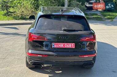 Внедорожник / Кроссовер Audi Q5 2024 в 