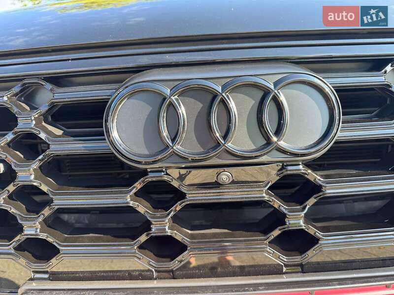 Внедорожник / Кроссовер Audi Q5 2024 в Львове