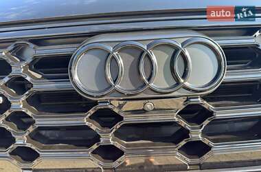 Внедорожник / Кроссовер Audi Q5 2024 в 