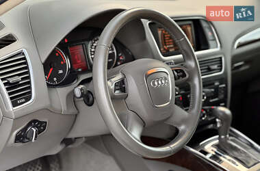 Внедорожник / Кроссовер Audi Q5 2011 в 