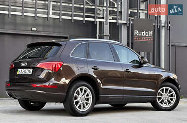 Внедорожник / Кроссовер Audi Q5 2011 в 