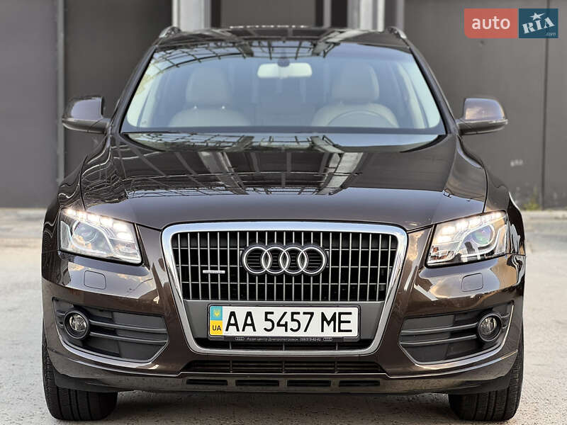 Позашляховик / Кросовер Audi Q5 2011 в Києві