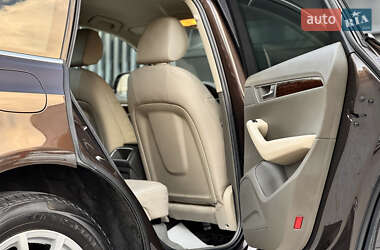 Внедорожник / Кроссовер Audi Q5 2011 в 