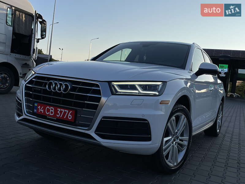 Внедорожник / Кроссовер Audi Q5 2018 в Луцке
