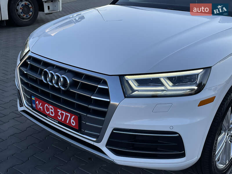Внедорожник / Кроссовер Audi Q5 2018 в Луцке