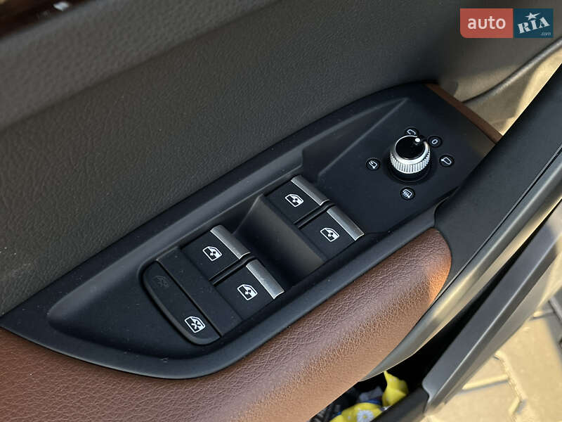 Внедорожник / Кроссовер Audi Q5 2018 в Луцке