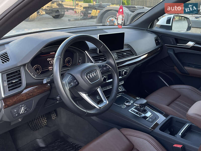 Внедорожник / Кроссовер Audi Q5 2018 в Луцке