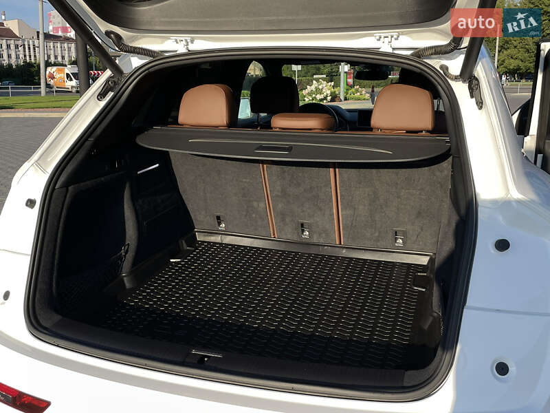 Внедорожник / Кроссовер Audi Q5 2018 в Луцке