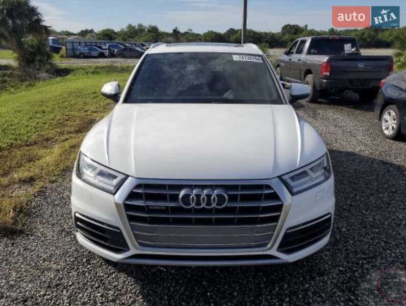 Внедорожник / Кроссовер Audi Q5 2018 в Луцке