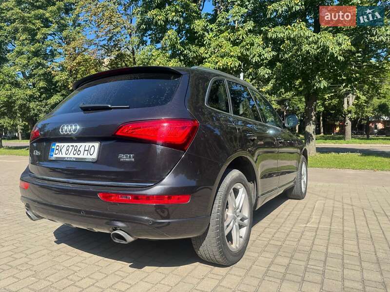 Внедорожник / Кроссовер Audi Q5 2016 в Ровно