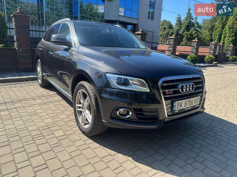 Внедорожник / Кроссовер Audi Q5 2016 в Ровно