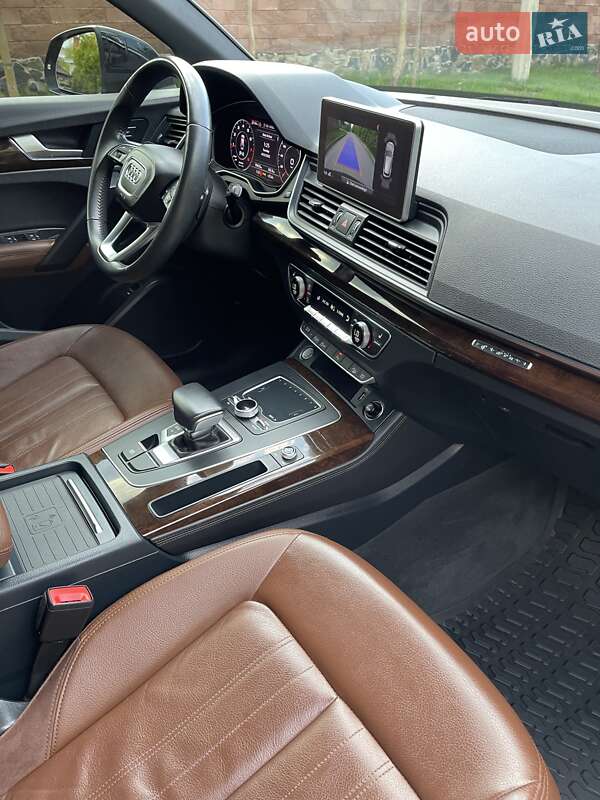 Внедорожник / Кроссовер Audi Q5 2019 в Ровно фото 10 Внедорожник / Кроссовер Audi Q5 2019 в Ровно