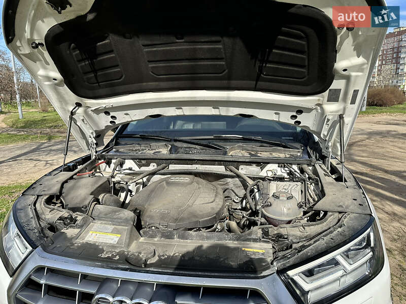Внедорожник / Кроссовер Audi Q5 2020 в Днепре