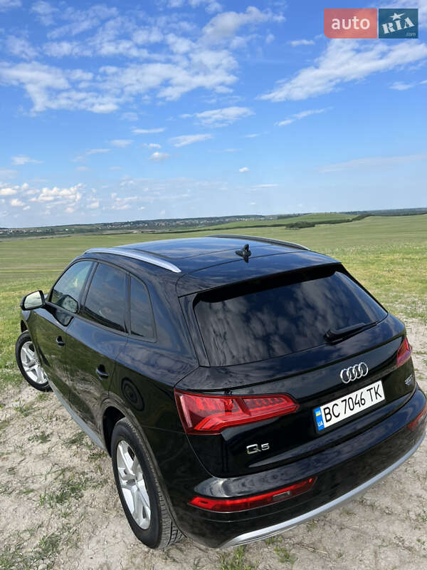 Внедорожник / Кроссовер Audi Q5 2018 в Львове