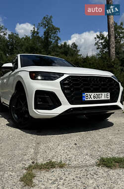 Внедорожник / Кроссовер Audi Q5 2020 в 