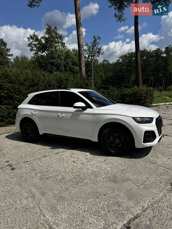 Внедорожник / Кроссовер Audi Q5 2020 в Шепетовке