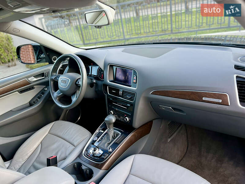 Внедорожник / Кроссовер Audi Q5 2014 в Киеве