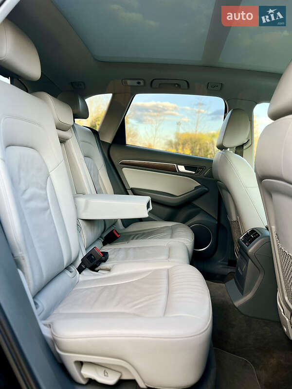 Внедорожник / Кроссовер Audi Q5 2014 в Киеве