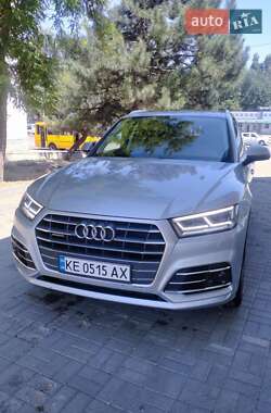 Позашляховик / Кросовер Audi Q5 2019 в Дніпрі