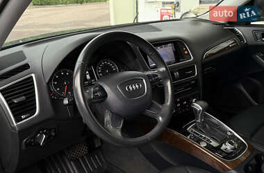 Внедорожник / Кроссовер Audi Q5 2017 в 
