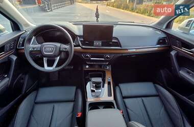 Внедорожник / Кроссовер Audi Q5 2023 в 