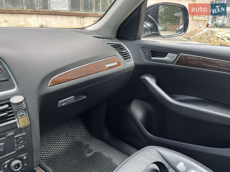 Внедорожник / Кроссовер Audi Q5 2012 в Львове