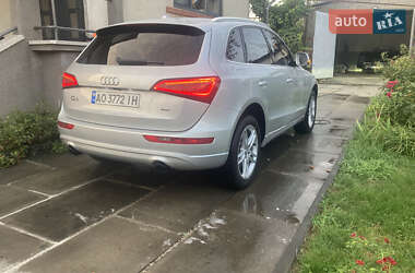 Внедорожник / Кроссовер Audi Q5 2012 в 
