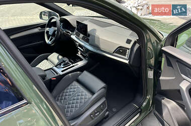 Внедорожник / Кроссовер Audi Q5 2021 в 
