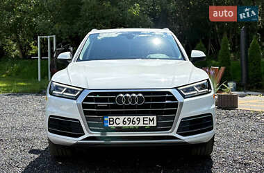 Внедорожник / Кроссовер Audi Q5 2018 в 