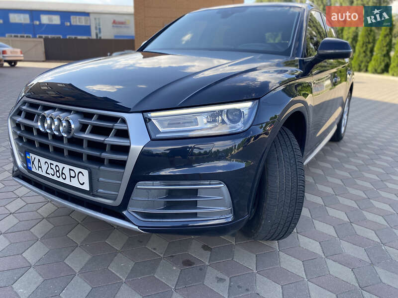Внедорожник / Кроссовер Audi Q5 2017 в Броварах