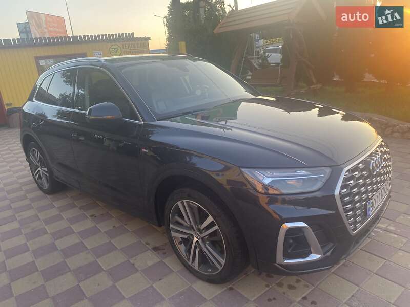 Внедорожник / Кроссовер Audi Q5 2020 в Тернополе