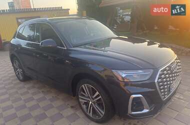 Внедорожник / Кроссовер Audi Q5 2020 в 