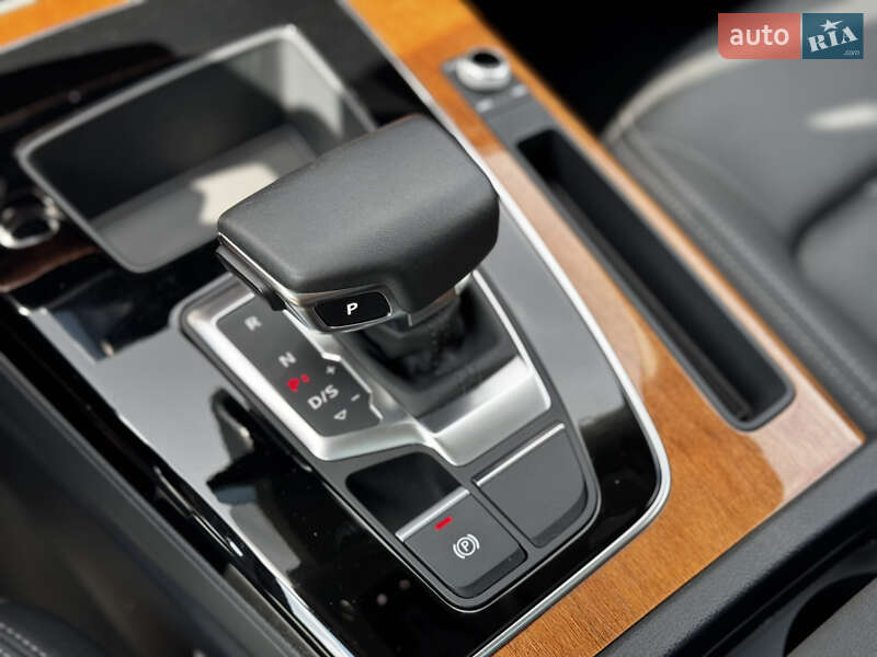 Внедорожник / Кроссовер Audi Q5 2023 в Киеве