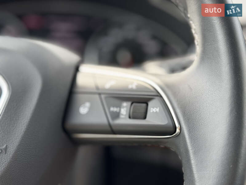 Внедорожник / Кроссовер Audi Q5 2023 в Киеве