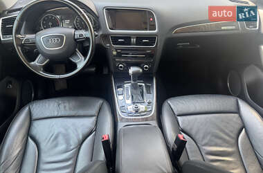 Внедорожник / Кроссовер Audi Q5 2015 в 
