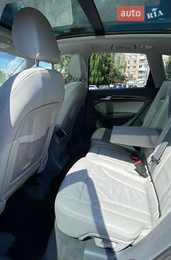 Внедорожник / Кроссовер Audi Q5 2014 в 