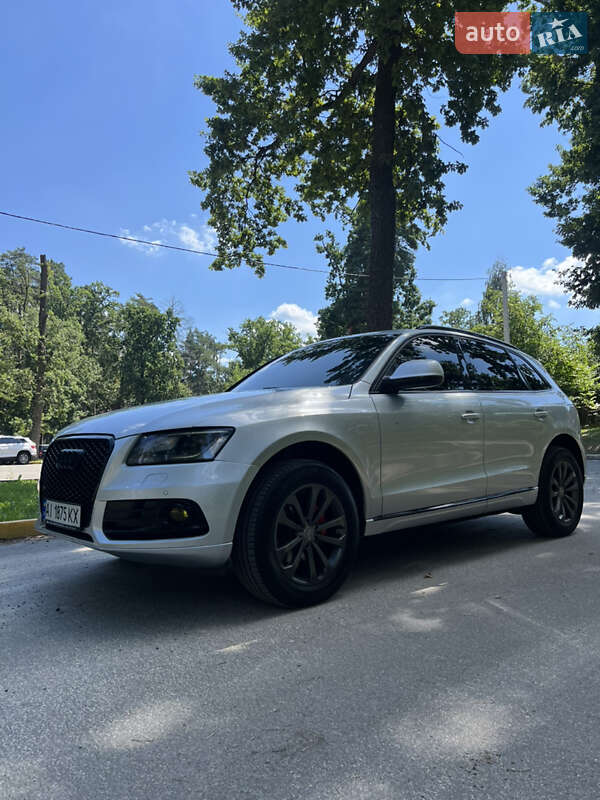 Внедорожник / Кроссовер Audi Q5 2014 в Киеве