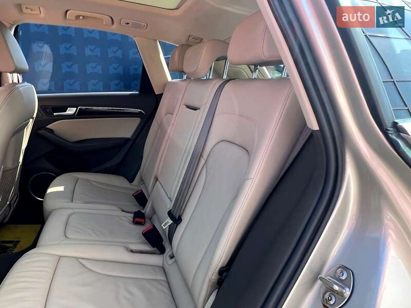 Внедорожник / Кроссовер Audi Q5 2017 в Киеве