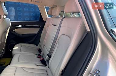 Внедорожник / Кроссовер Audi Q5 2017 в 