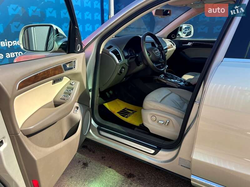 Позашляховик / Кросовер Audi Q5 2017 в Києві